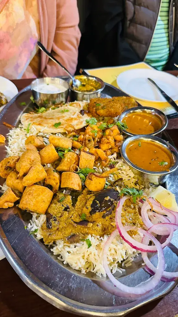 Veggie Platter - South Indian Vegetarian Platter in Calgary, AB